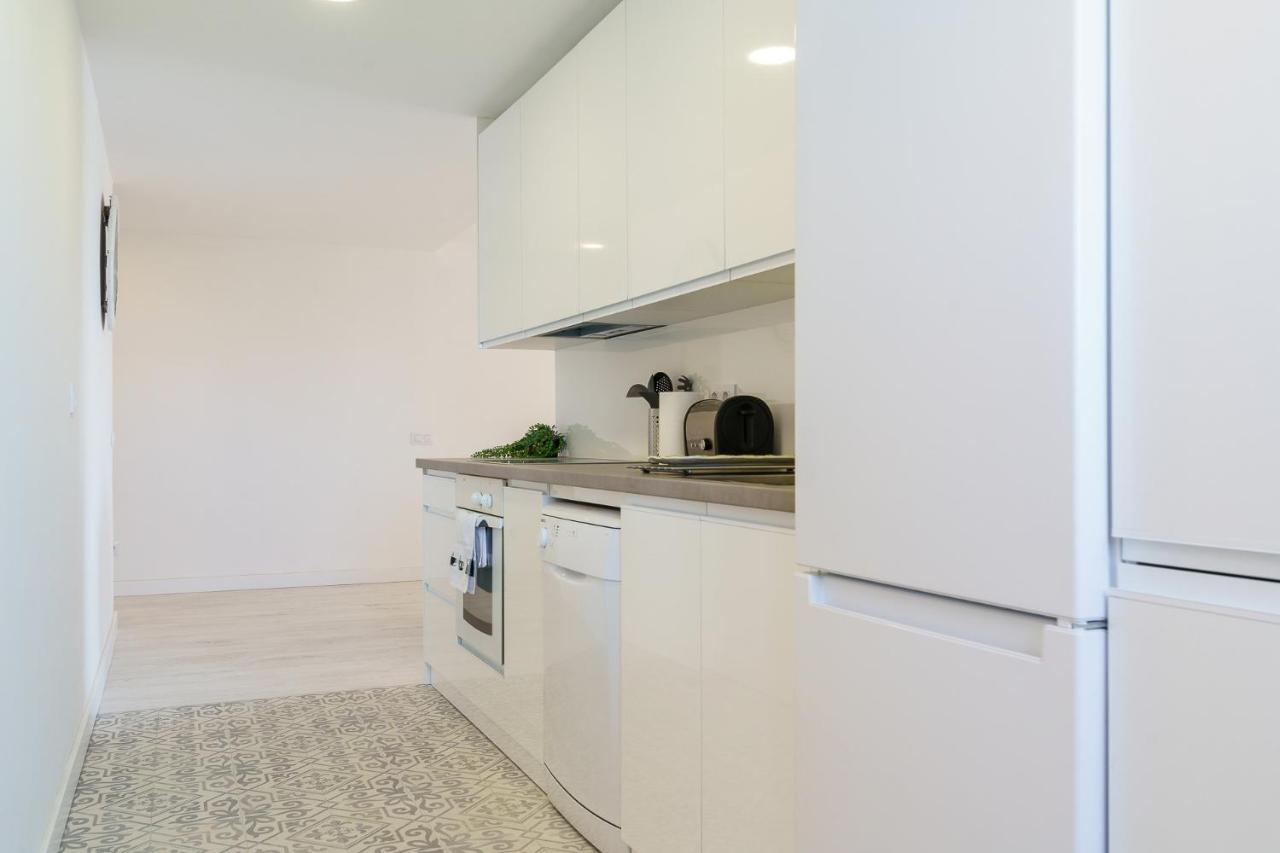 Malagasuite Living Coast Fuengirola Bagian luar foto