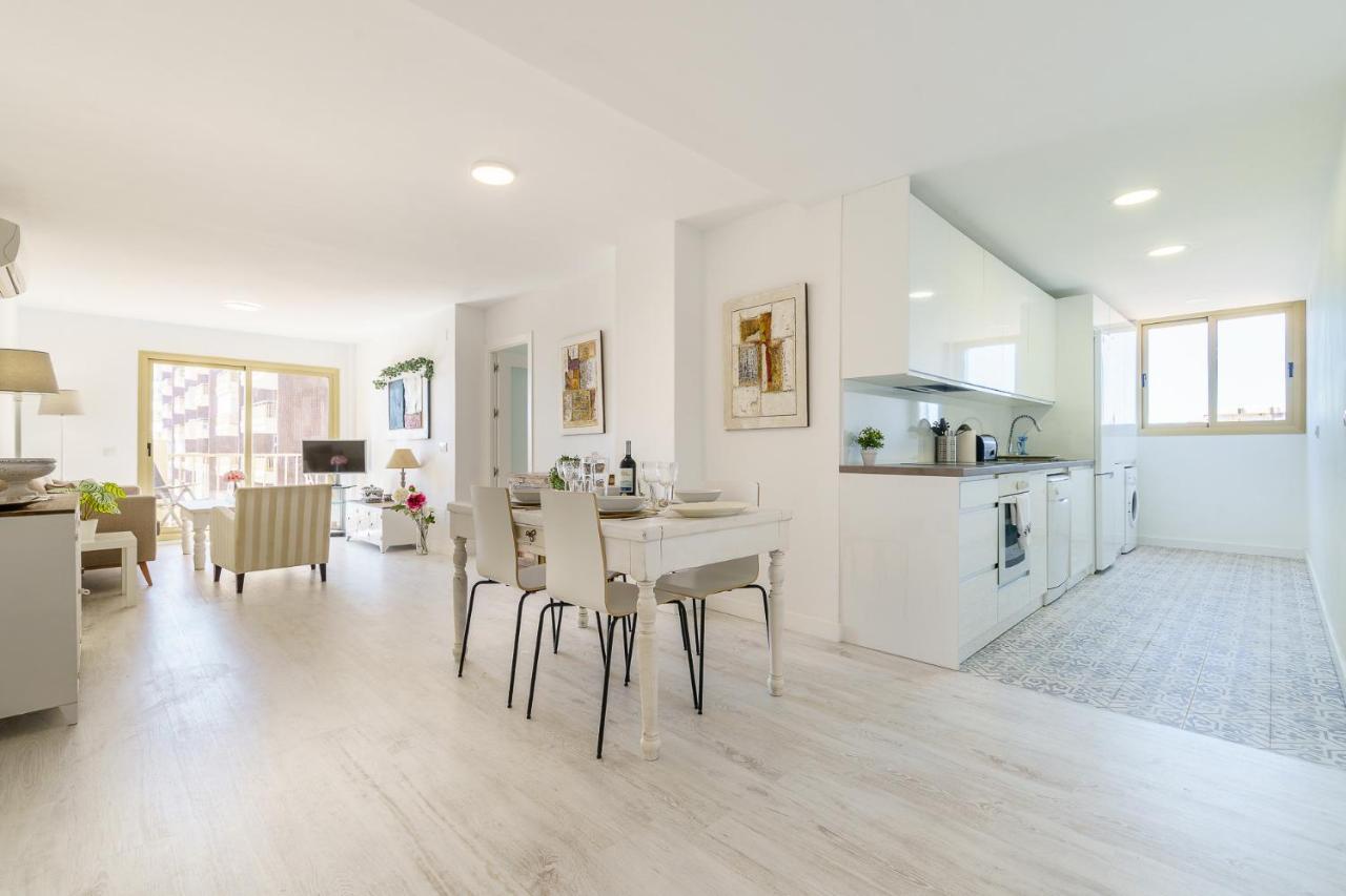 Malagasuite Living Coast Fuengirola Bagian luar foto